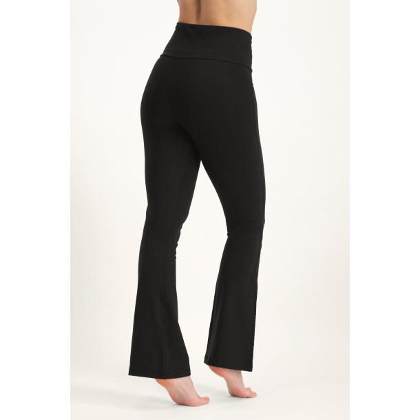 Aura flared yogapants - Onyx Black 