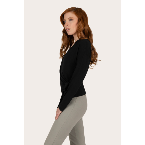 Aurora Wrap Sweather - Onyx Black