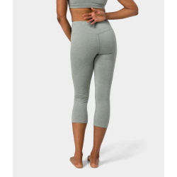 Manduka Dhara Capri Yogatights - Avian 