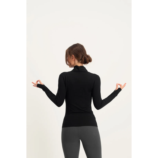 Ishtar Longsleeve - Onyx Black 