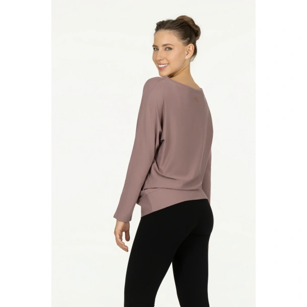 Budhi Longsleeve Yoga Shirt - Fireclay