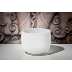 Crystal Singing Bowl 8" / B / 432Hz Crown Chakra