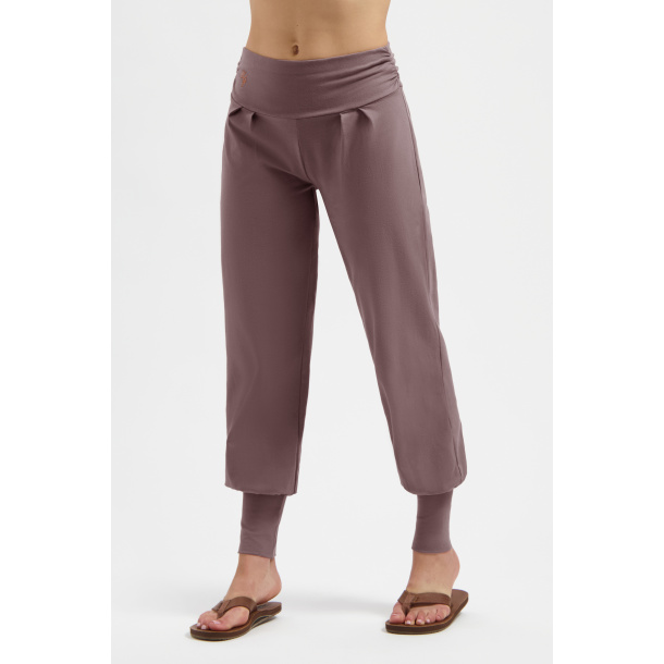 Dakini Yogabukse - Fireclay