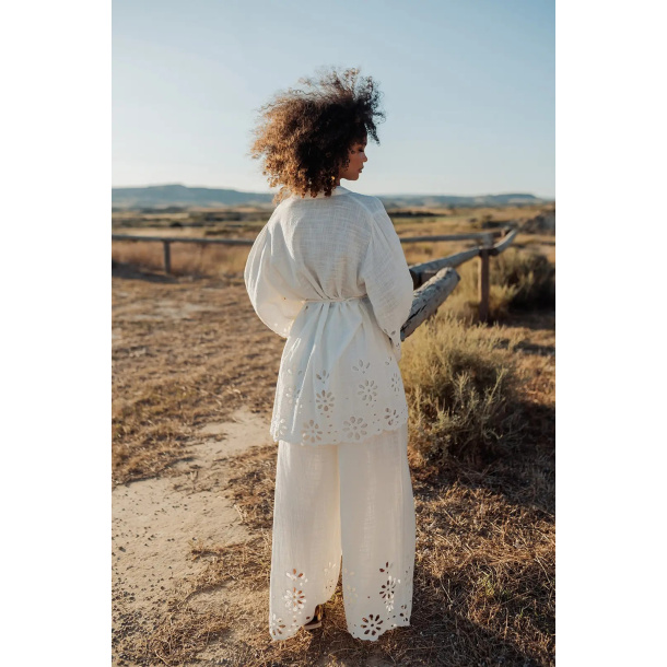 Kimono dress med blonder, str M/L 
