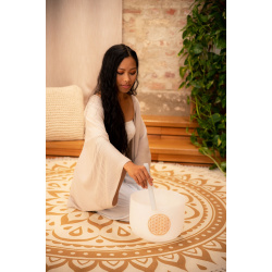 Crystal Singing Bowl Planetary Tuned 10�/ Flower of Life 