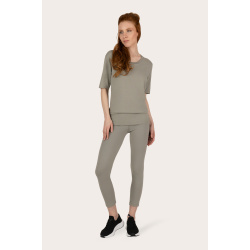 Kami Yoga Tee - Smokey Quartz