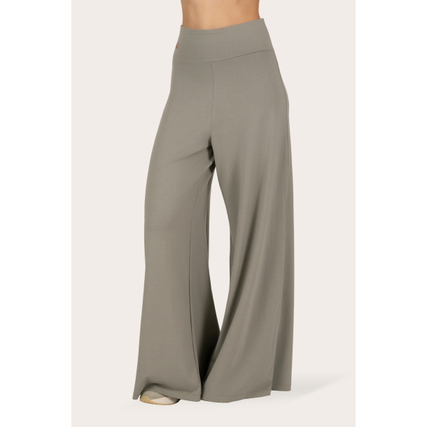 Nyx Wide Pants - Smokey Quartz