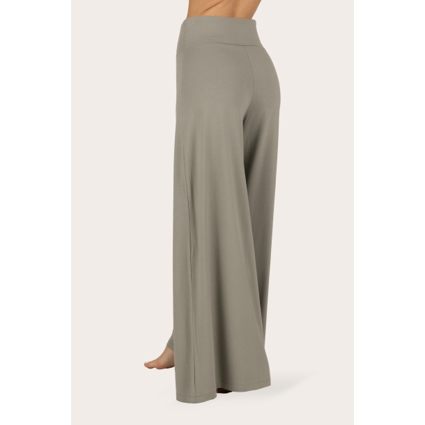 Nyx Wide Pants - Smokey Quartz