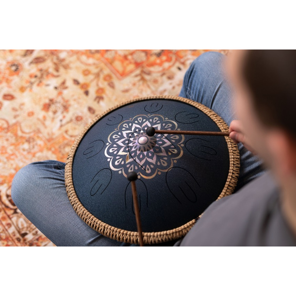 Octave Steel Tongue Drum, D Amara, Engraved, Navy