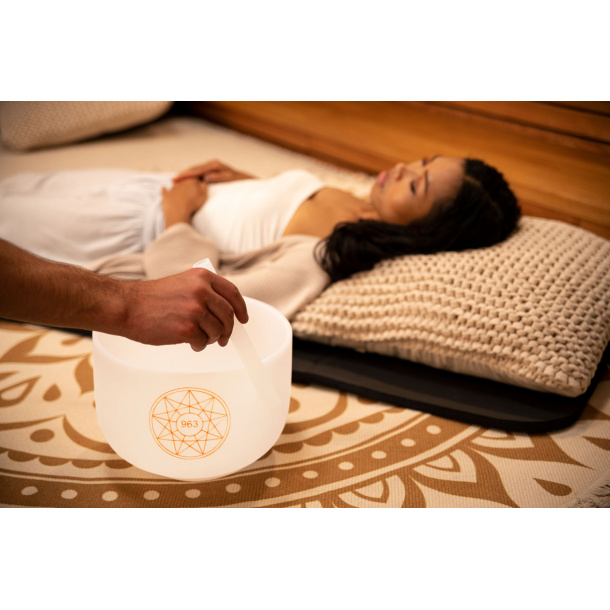 Solfeggio Crystal Singing Bowl 10", 963 Hz, B#4