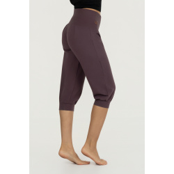 Sukha Yoga Capri - Berry