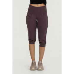 Sukha Yoga Capri - Berry