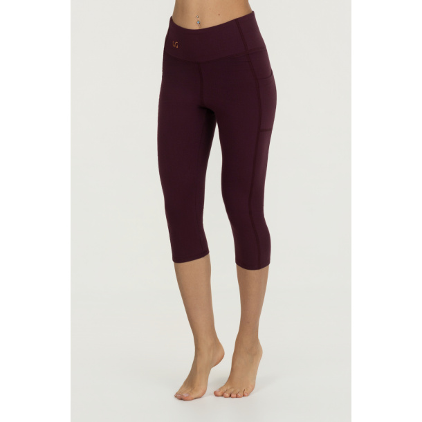 Tara Capri Yoga - Fig