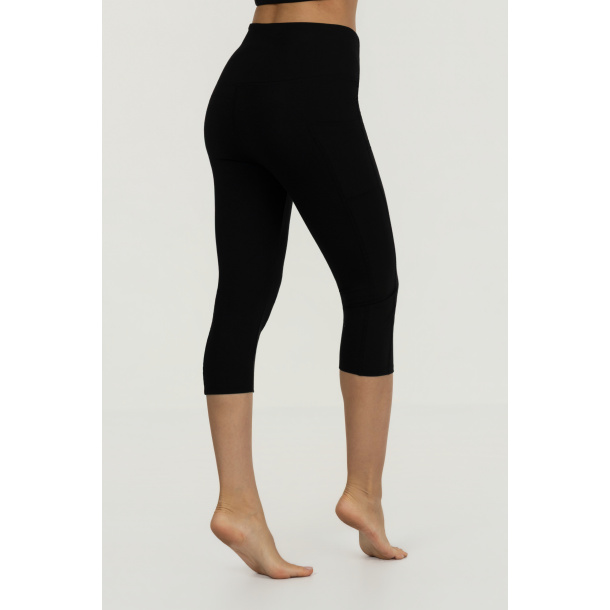 Tara Capri Yoga - Onyx Black 