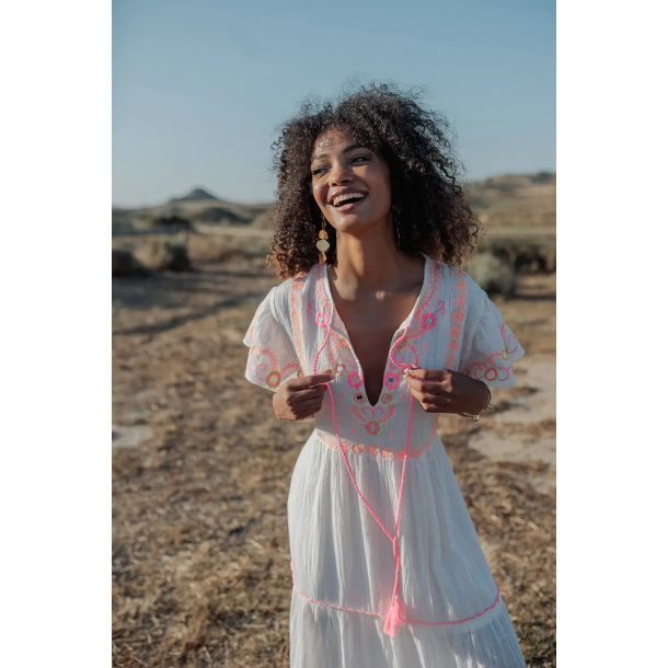 Hvit Maxi Boho kjole, str M 