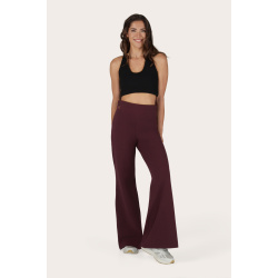 Maeve Yogabukse - Fig