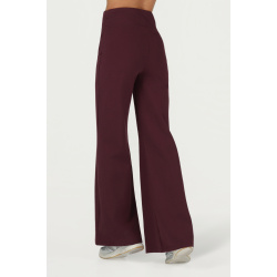 Maeve Yogabukse - Fig