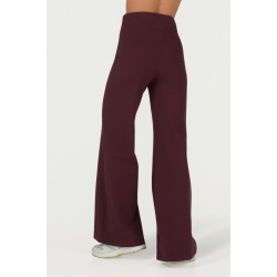 Maeve Yogabukse - Fig