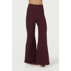 Maeve Yogabukse - Fig