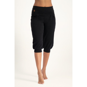 Sukha Yoga Capri - Onyx Black 